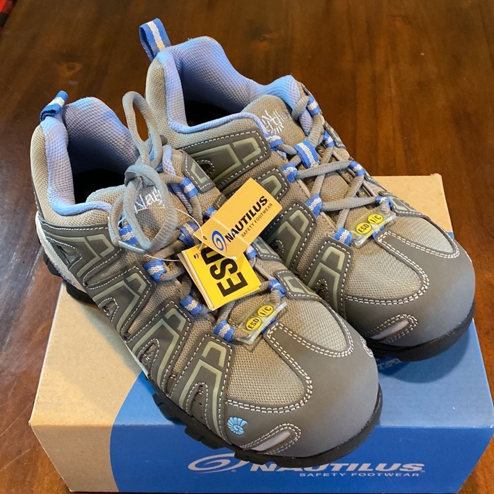 Nautilus Women’s Composite Toe Work Shoes Size 9.5M